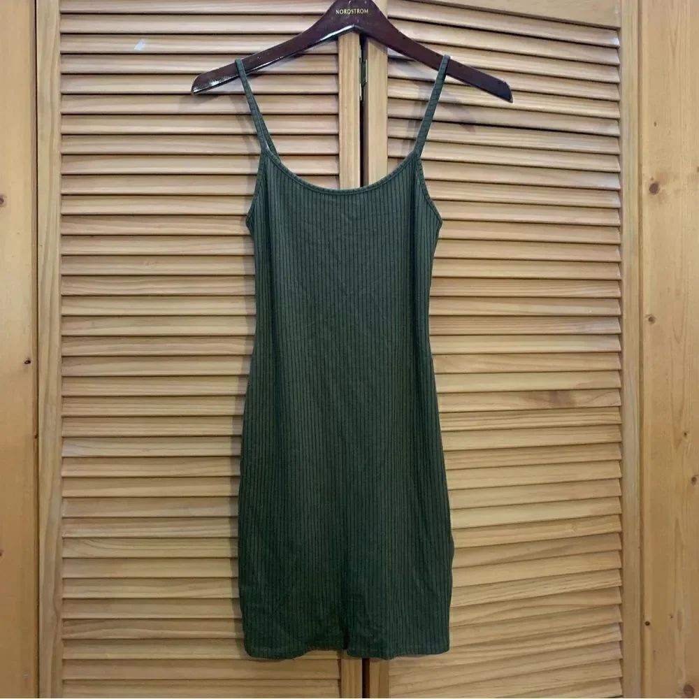 UrbanโoutfittersโRibbedโGreenโDressโSmall